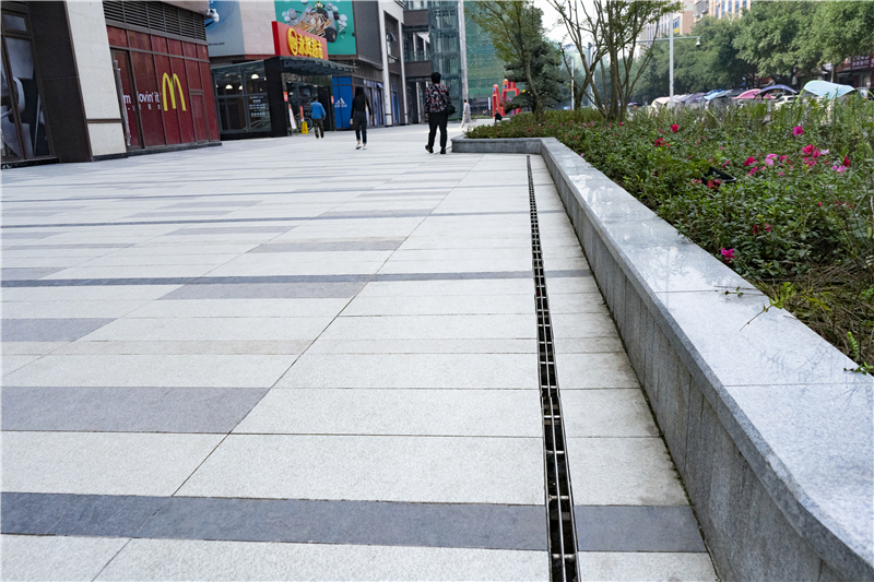 什么是大顆?；◢弾r瓷磚